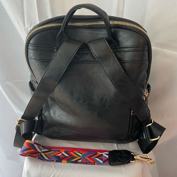 ❌❌SOLD❌❌Black Vegan Leather Backpack - Picture 13 of 14